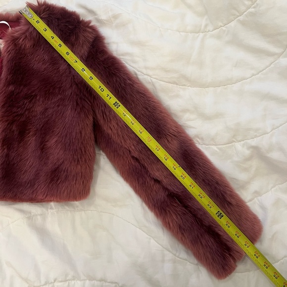 Aritzia Babaton Magenta Crop Faux Fur Jacket - Picture 11 of 15